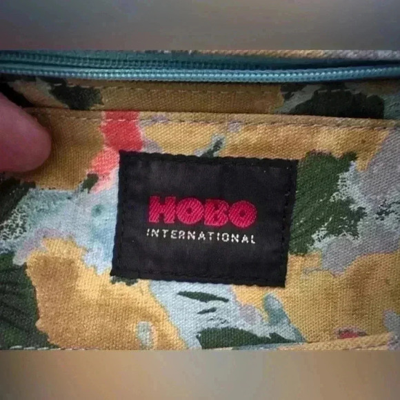 Hobo Off-White Clutch Purse with Floral Interior 12” 2010 Date formal classic - Picture 4 of 12